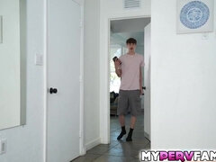 엉덩이, 흑갈색 머리, 입에 사정, 가족, 하드코어, Hd, 라티나, 밀프