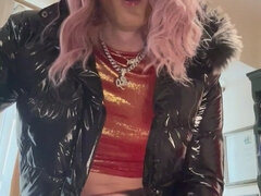 Jess Silk Rides Dildo