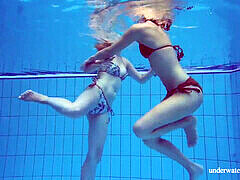 Bikini, Brunetka, Evropské, Lesbické, Venku, Ruské, Softcore, Pod vodou