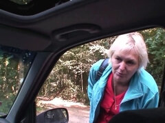 Blondin, Avsugning, Granny, Hårig, Mogen, Utomhus, Fitta, Rider