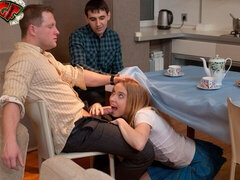 Røvslikning, Blondine, Hundestilling, Fetish, Håndjob, Køkken, Barberet, Teenager