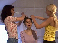 Badrum, Brunett, Mager, Softcore, Trekant, Tuttar