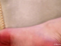 Poilue, Lingerie, Masturbation, Mamelons bombés, Rousse roux