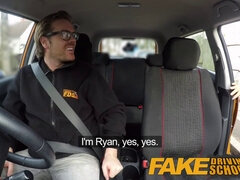 Iso kulli, Isot tissit, Musta, Brittiläinen, Rintava, Hd, Äiti, Näkökulma pov