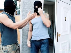 Velké péro, Velké kozy, Kuřba, Prsatá, Dávení penisem, Na pejska, Čtveřice, Kozičky