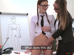 Kæreste, Briller, Lesbisk, Slikning, Fisse, Strømper, Studerende, Legetøj