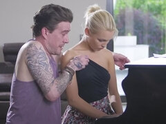 큰 음경, 금발의, 음경, 유럽인, 대단히, 자연의 가슴, 짧은 머리, 청소년