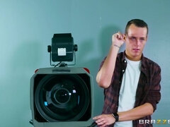 Tekintélyes didik, Szőke, Csalás, Pár, Valóság