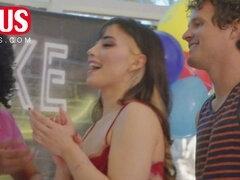 Αμερικάνος, Μεγάλος κώλος, Μεγάλος πούτσος, Πίπα, Σπιτικό, Πάρτυ, Μουνί