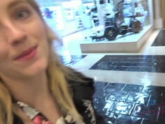 Amatør, Badeværelse, Give finger, Kæreste, Orgasme, Pov, Våd