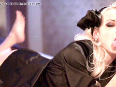 Iso kulli, Suihinotto, Nainen pukeissa mies alasti, Spermaa suussa, Spermashotti, Käsihoito, Imevä