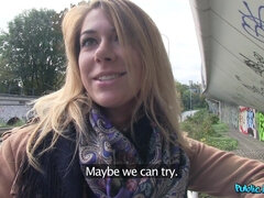 Amatéři, Kotě, Blondýna, Kuřba, Peníze, Venku, Různé pohledy, Na veřejnosti