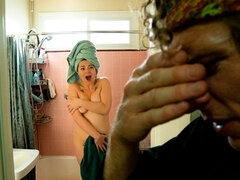 Mooie dikke vrouwen, Grote kont, Pijpbeurt, Hondjeshouding, Handbeurt, Rijpe lesbienne, Kut duiken, Tatoeage