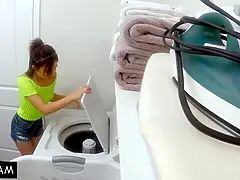 Pompino, Schizzo di sborra, Hd, Latina, Masturbazione, Mostro, Urlando, Tette