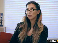 Brunett, Universitet, Hårig, Tonåring