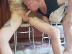 Amatööri, Suihinotto, Spermashotti, Käsihoito, Ohjeistus, Keittiö, Äiti jota haluaisin panna, Imevä