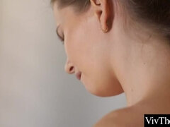 Isot tissit, Musta, Rintava, Suudella, Lesbo, Selkäsauna, Äiti jota haluaisin panna, Äiti