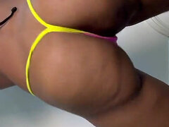 Ass Clapping Twerk Show