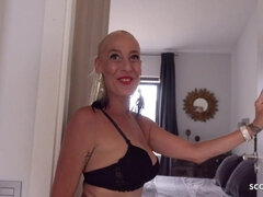 Enthousiasteling, Grote lul, Grote mammen, Rondborstig, Moeder, Anaal likken, Ruw, Tieten likken