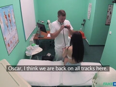 Niemowlę, Duże cycki, Obciąganie, Brunetka, Cycata, Biuro, Cipka, Cycki