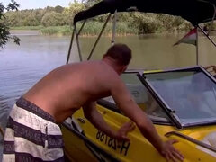 Πρωκτικό, Μεγάλα βυζιά, Χύσιμο, Πούτσος, Μαλακία με το πόδι, Όργιο, Κοκκινομάλα, Η σύζυγος