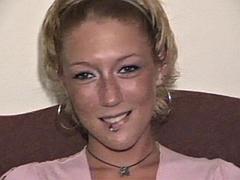 Amatör, Avsugning, Creampie, Upskirt