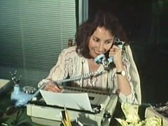 Leccata di culo, Pompino, Brunetta, Schizzo di sborra, Doppia penetrazione, Toccando, Sega, Tette