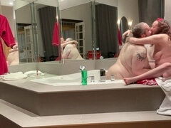 Bagno, Bella grossa formosa, Cicciona, Toccando, Baciando, Rossa