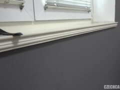 Blond, Tsjechisch, Vibrator