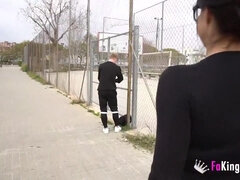 Grosse titten, Blasen, Braunhaarige, Hundestellung, Mutti, Im freien, Öffentlich, Realität