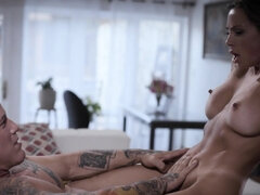 Velké kozy, Kuřba, Brunetka, Stříkání spermatu, Na pejska, Hd, Milf žcbp, Drsné akce