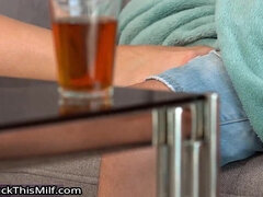 Culo grosso, Tette grandi, Pompino, Brunetta, Fatto in casa, Mamma che vorrei scoparmi, Mamma, Matrigna