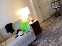 Seggnyalás, Cumizás, Gesztenyebarna, Pár, Kivillanó idomok, Érett feleség, Nézőpont, Nyilvános