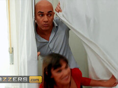 Brazzers - luxurious Vixen Alyssa Reece Won't Let Christian Clay Leave Unless She Gives Him A bj