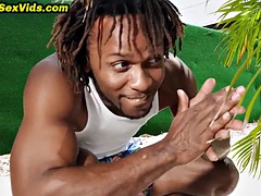 Mačiatko, Veľké péro, Veľké kozy, Čierne, Kuřba, Brunetka, Ebenové, Vonku