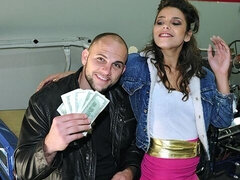 18 anni, Grande cazzo, Brunetta, Donna donna uomo, Tette naturali, Magra, Ragazza, Tette