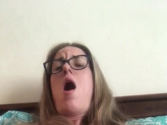 Blondine, Brille, Behaart, Selbstgemacht, Masturbation, Milf, Zierlich, Ehefrau