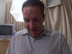 Azijci, Fafanje, Hardcore, Medrasni seks, Latinka, Milf, Trojček, Retro