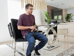 Pik sutte, Brunette, Fransk, Mor jeg gerne vil kneppe, Mor