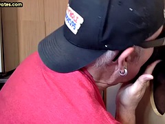 Gloryhole blowjob, dilfu without condom at home after gloryhole blowjob