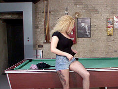 Deutsche Hausfrau bei echten Strassen audition in Berlin f�r Geld AO gefickt - German milf