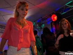 Amatør, Blondine, Cfnm, Pik, Håndjob, Orgie, Fest, Strømper