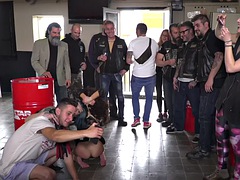 Kukk suging, Fangenskap, Fetisj, Gruppe, Runke, Røyker, Tenåring, Pupper