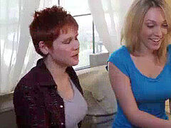 Μαλακία με το δάχτυλο για γυναίκες, Φιλί, Λεσβία, Αυνανισμός, Ώριμη γυναίκα, Οργασμός, Κοκκινομάλα, Έφηβος