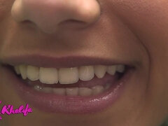 Arabisch, Grosse titten, Braunhaarige, Vollbusig, Massage, Masturbation, Büro, Solo