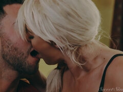 아기, 큰 가슴, 오랄섹스, 대단히, 밀프, 현실, 짧은 머리, 스커트