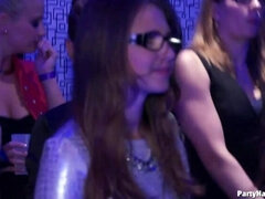 Pauzão, Ela vestida ele nu, Vestidas, Masturbação, Grupo, Orgia, Meia calça, Chupar