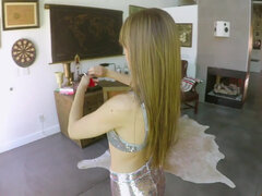 Πίπα, Μελαχροινή, Μαλακία, Γλείψιμο, Φυσικά βυζιά, Μουνί, Ξυρισμένη, Βυζιά