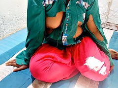 Mast bhikran uncle uncle give me food hungry mother spread the ass of bhikran