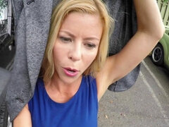 舐める尻, デカチン, デカパイ, フェラチオ, 車, 手コキする, Hd, 淫乱熟女